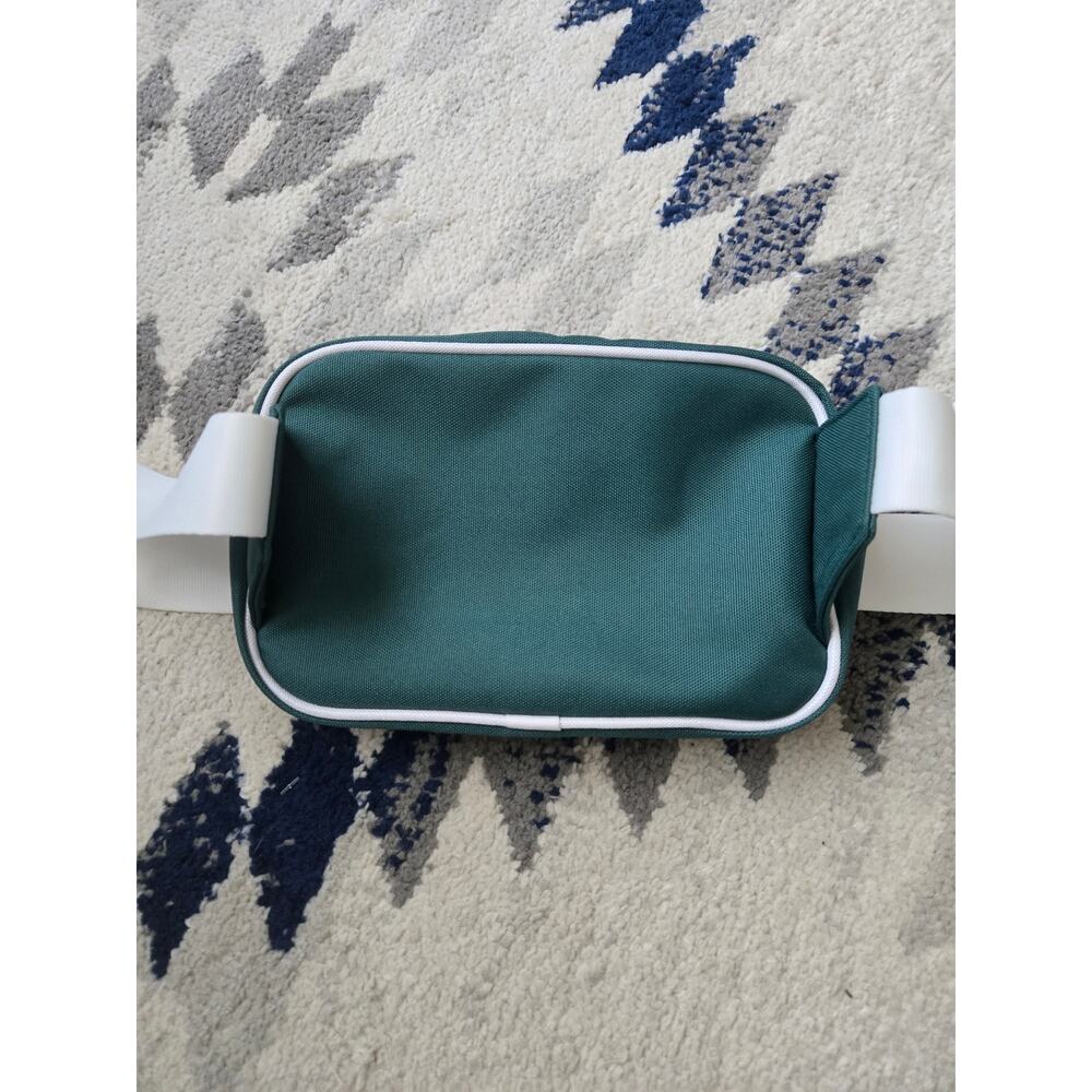 Athleta Recycled Polyester Crossbody Bag Green White Adjustable Strap NWOT - Picture 10 of 10